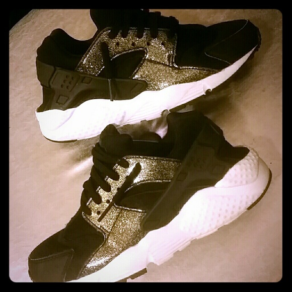 black glitter huaraches
